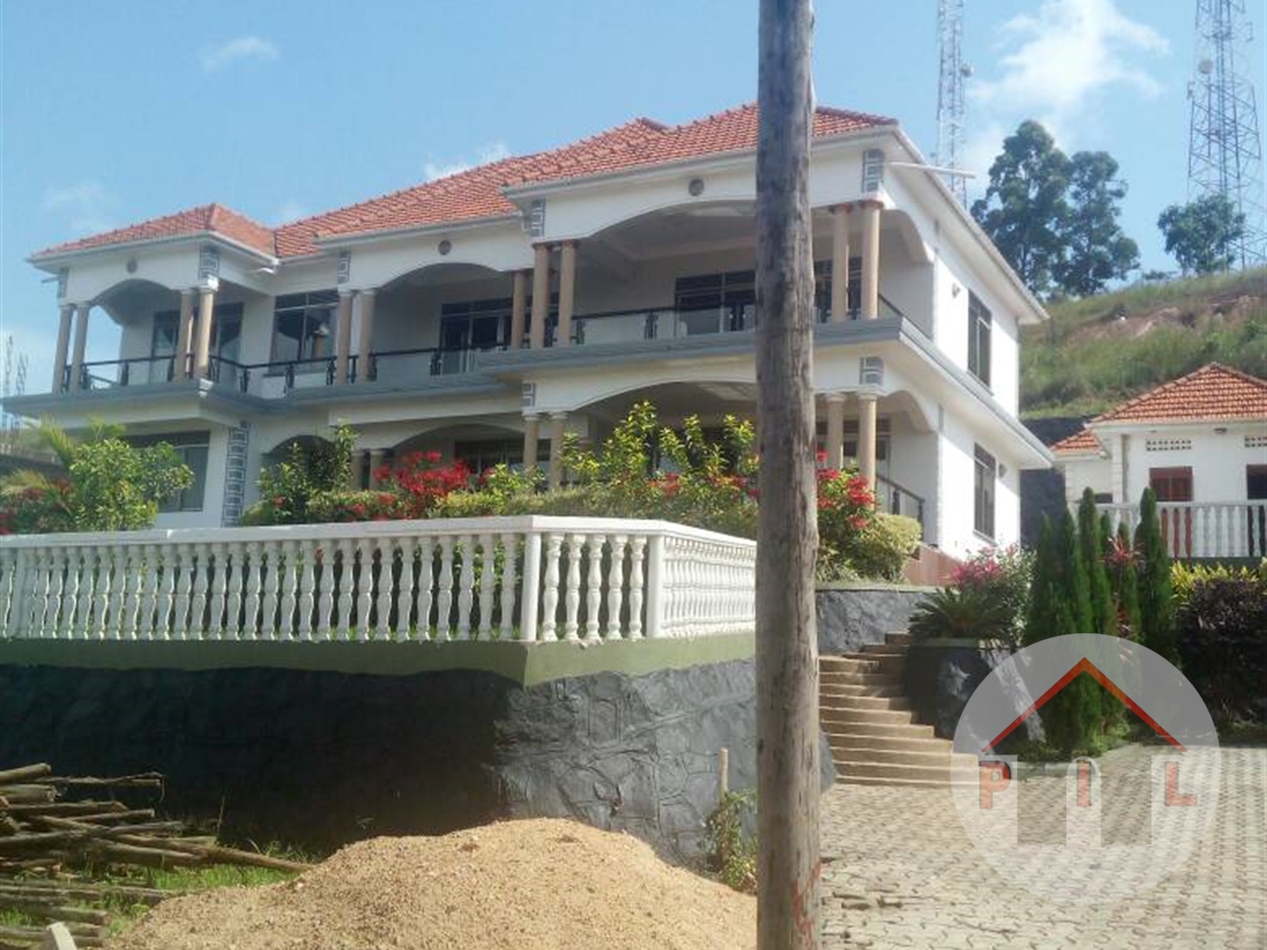 Mansion for sale in Kyengela Wakiso