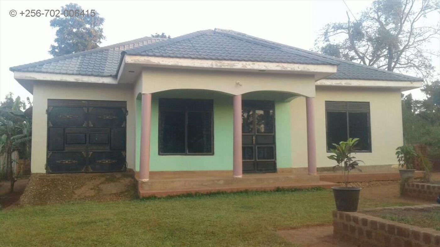 Bungalow for sale in Wakisotowncenter Wakiso