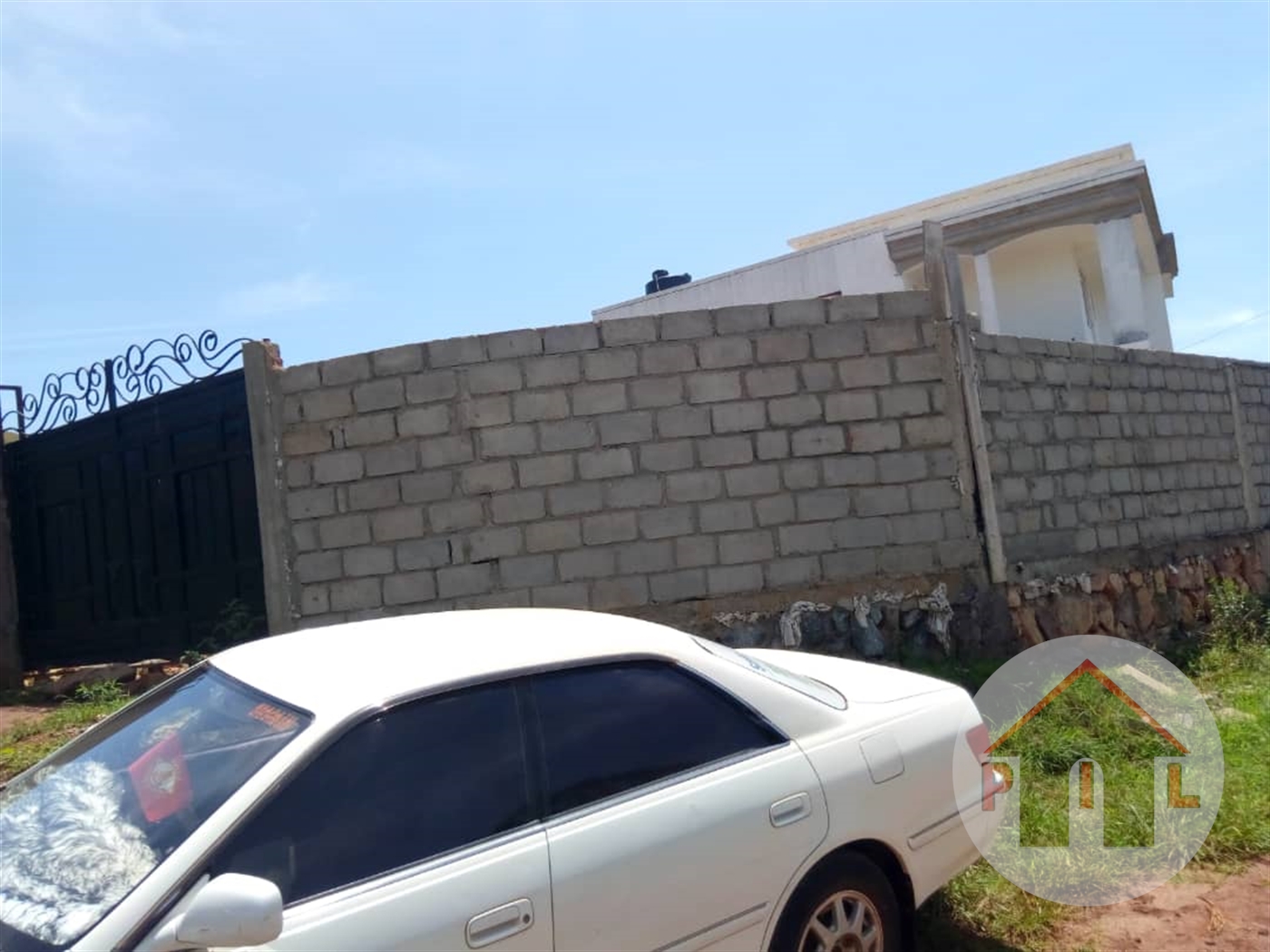 Bungalow for sale in Mutundwe Kampala