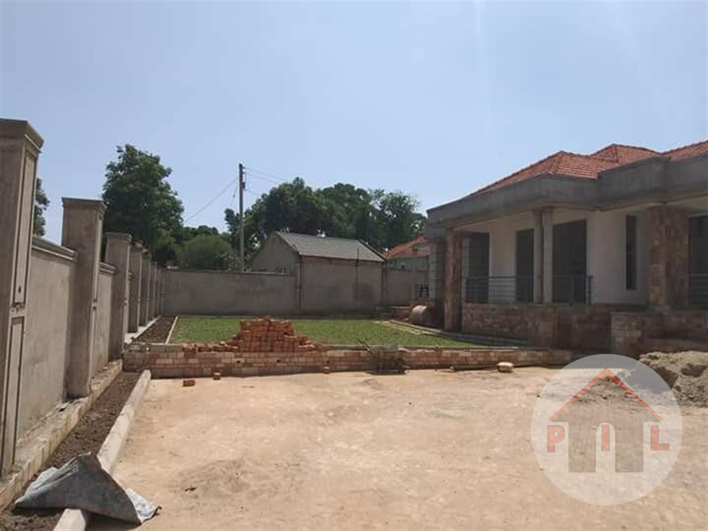 Bungalow for sale in Kiwaatule Kampala