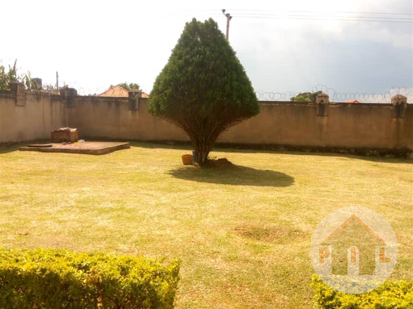 Bungalow for sale in Mukono Mukono