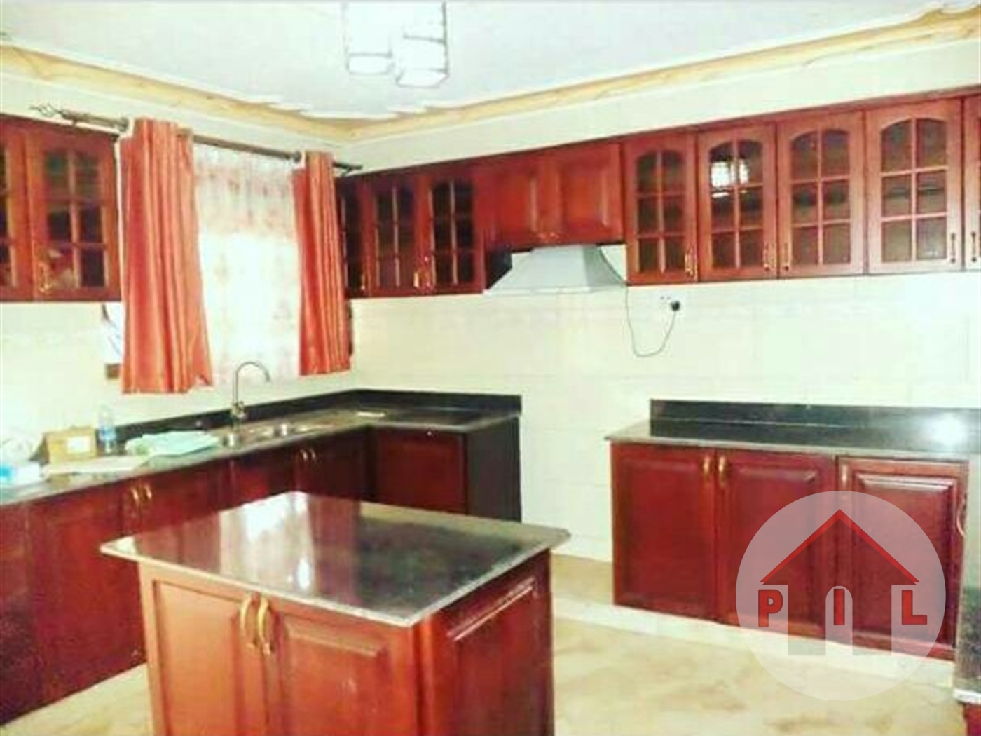 Mansion for sale in Kisaasi Wakiso