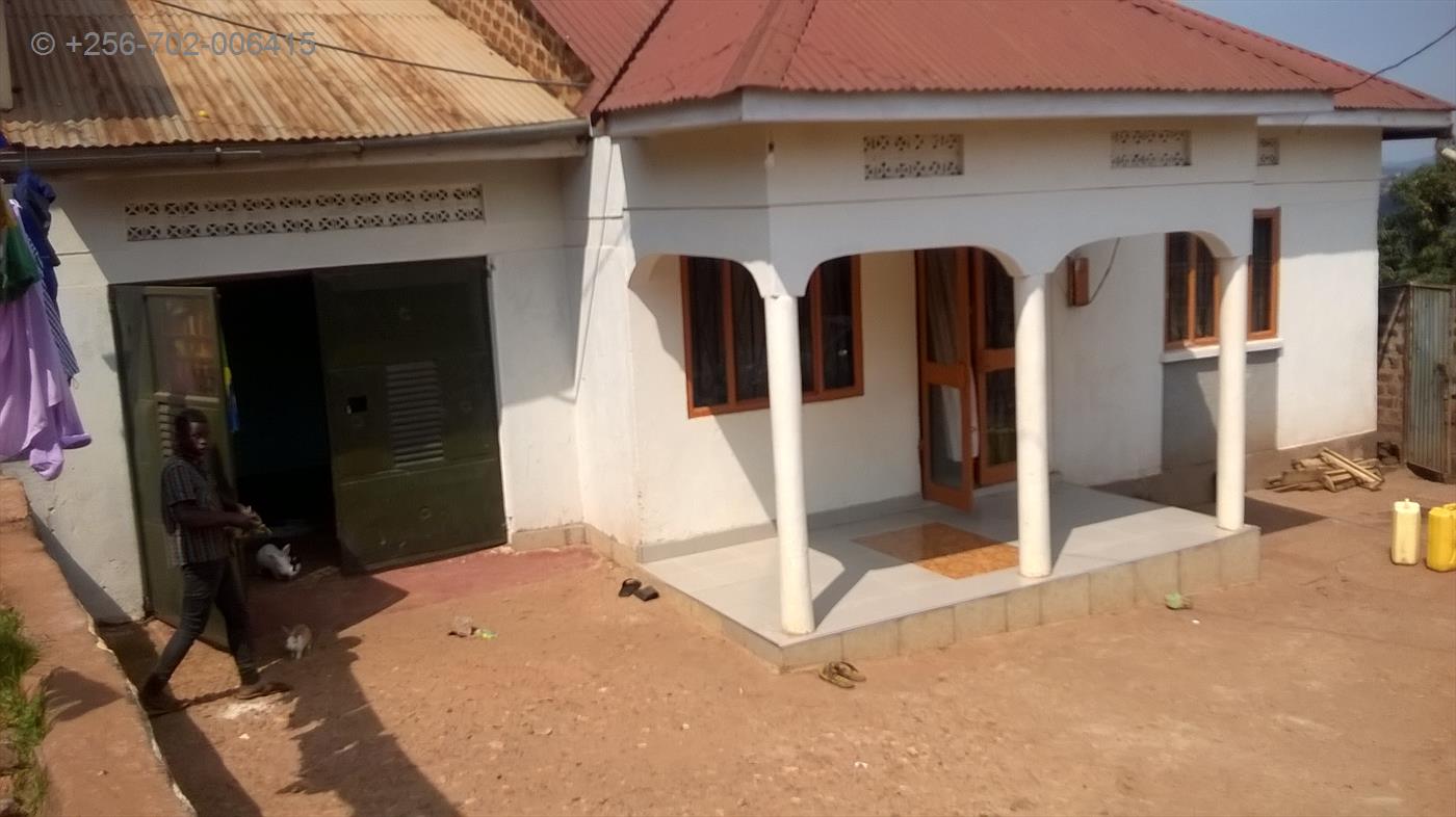 Bungalow for sale in Makindye Kampala