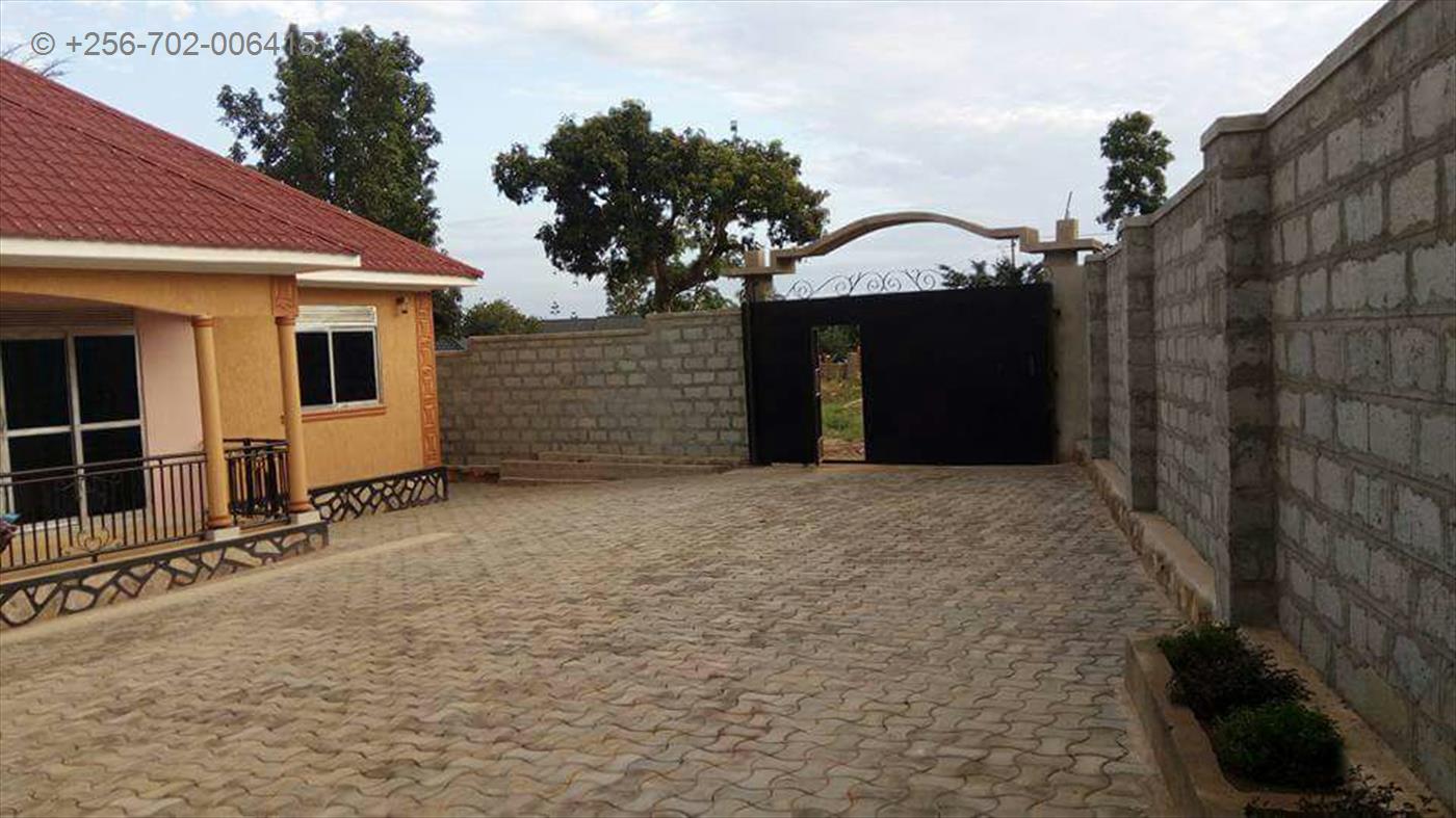 Bungalow for sale in Kira Wakiso