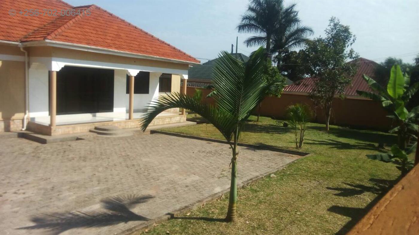 Bungalow for sale in Muyenga Kampala