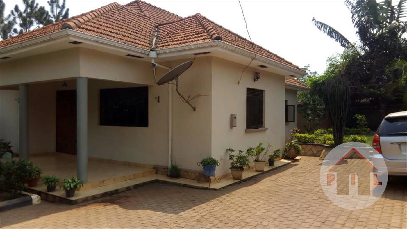 Mansion for sale in Munyonyo Kampala