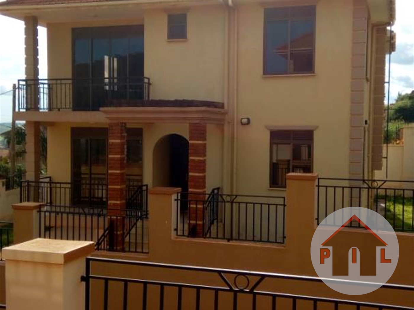 Mansion for sale in Lubowa Wakiso