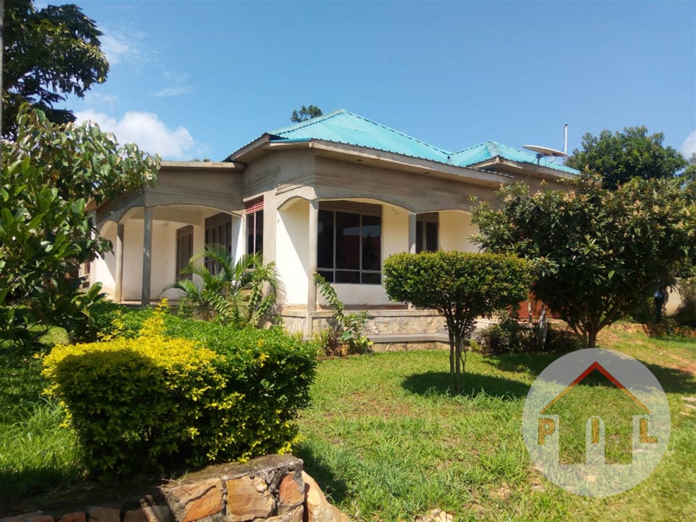 Bungalow for sale in Seeta Mukono