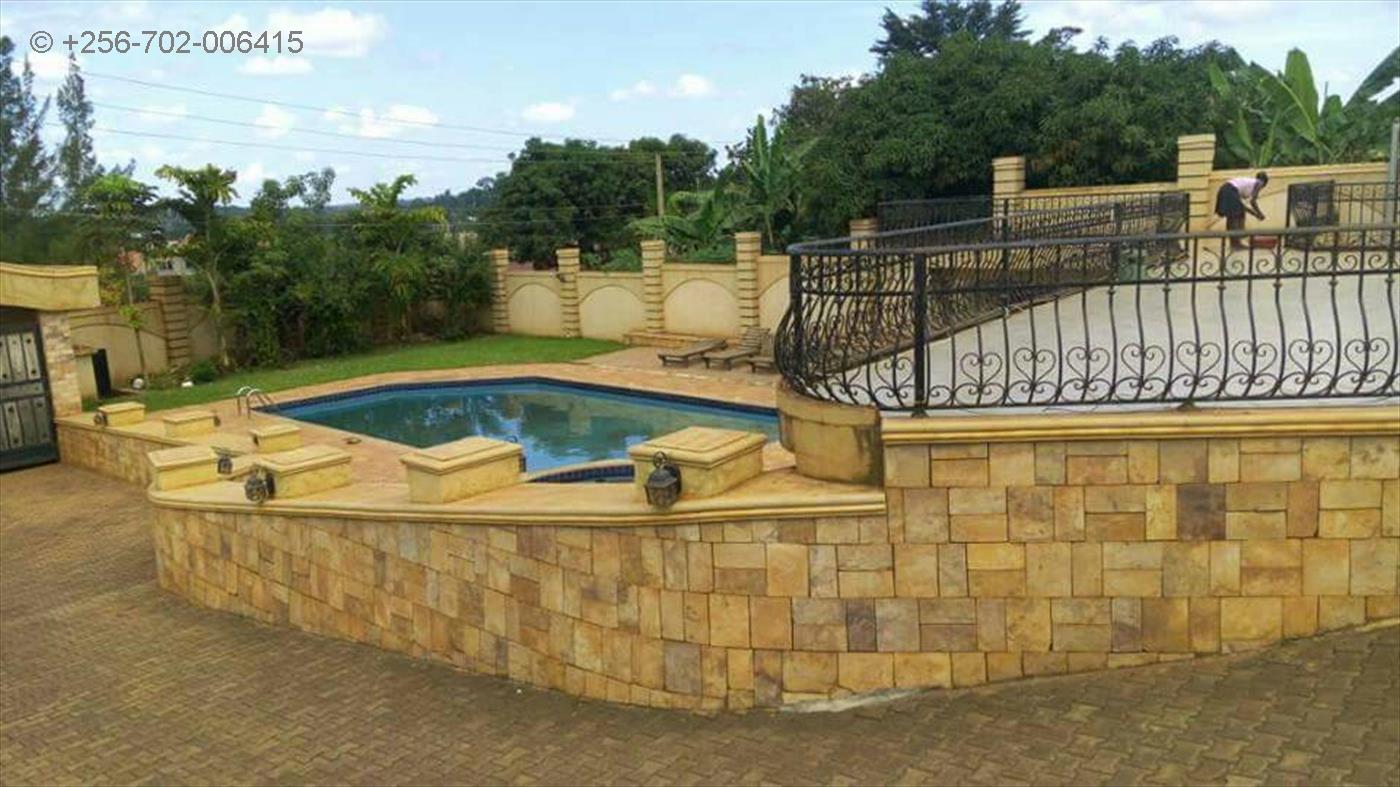 Villa for sale in Namulanda Wakiso