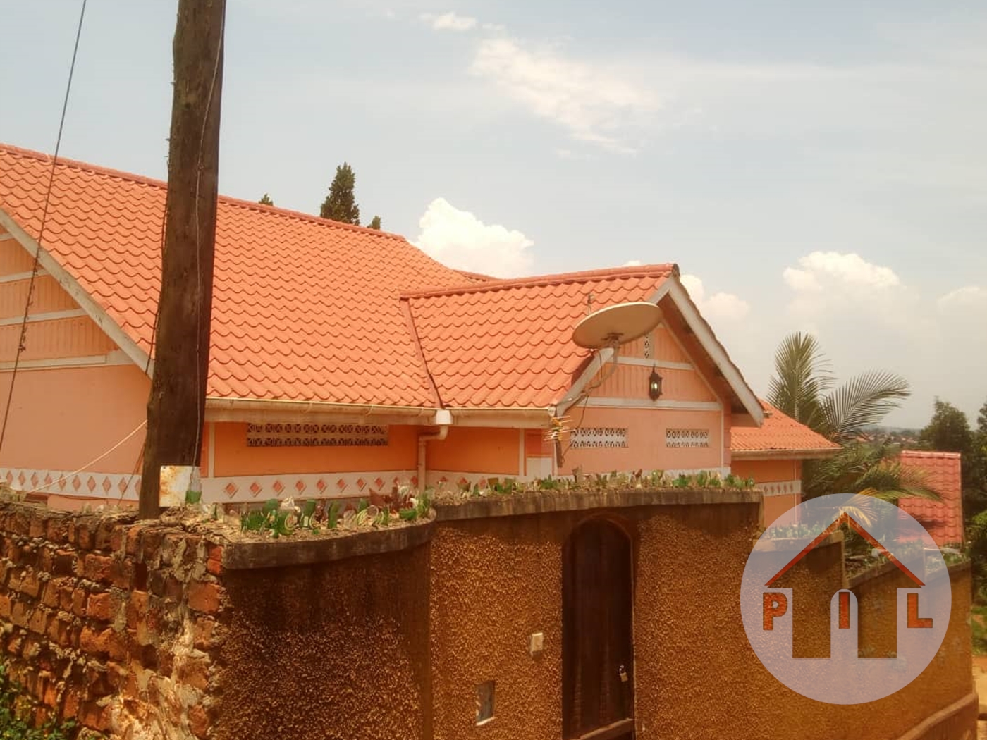 Bungalow for sale in Seeta Mukono