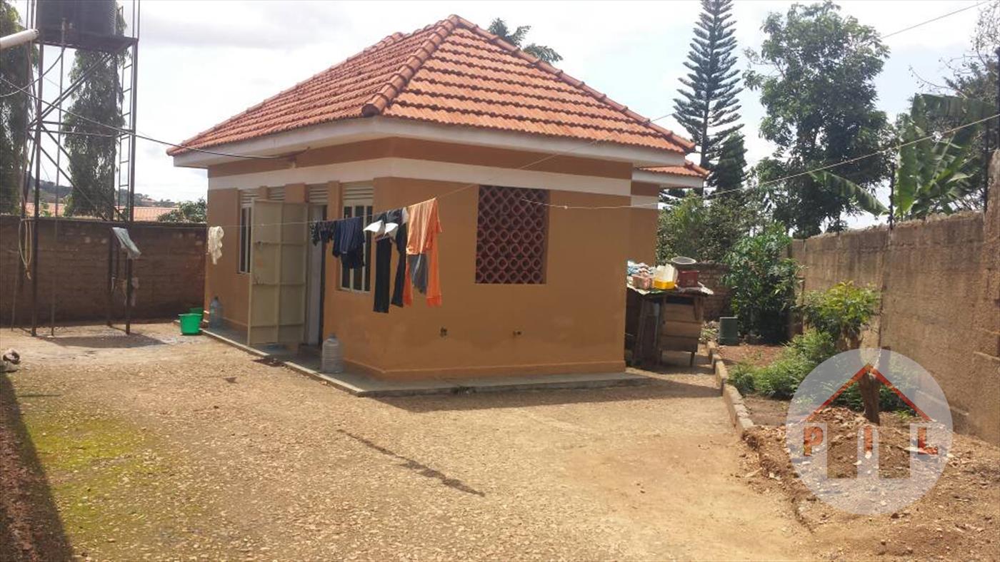 Bungalow for sale in Munyonyo Kampala