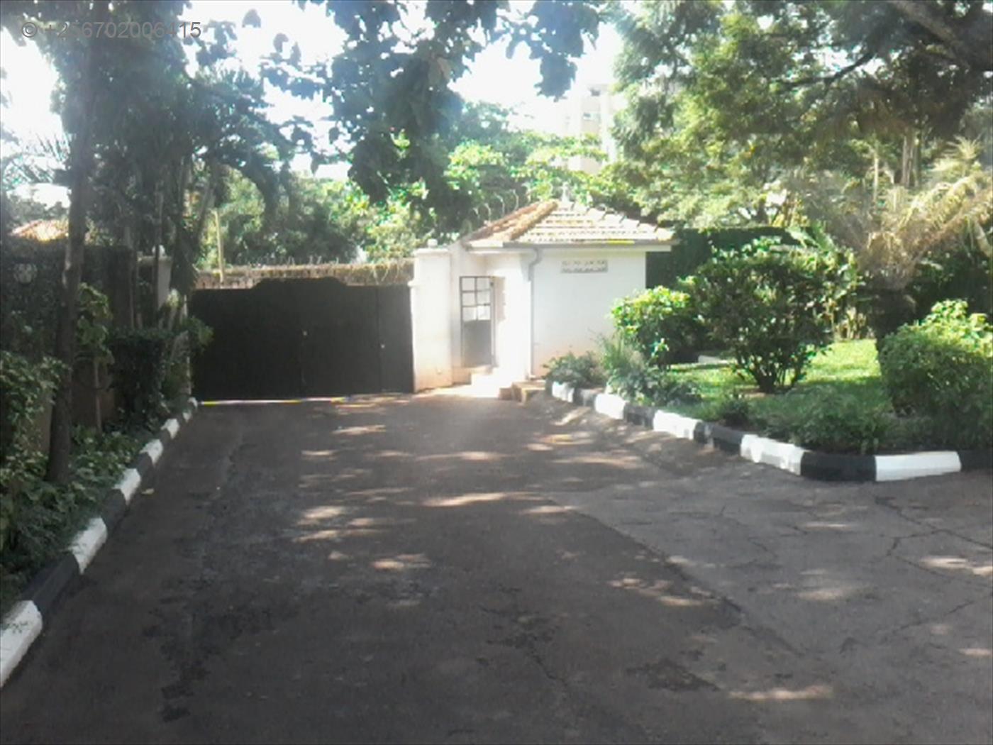 Bungalow for rent in Bugoloobi Kampala