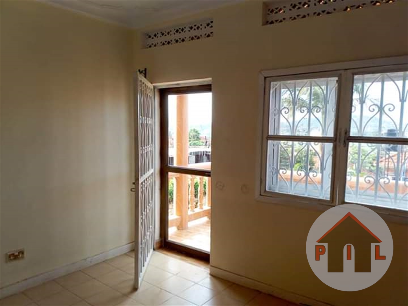 Duplex for sale in Muyenga Kampala