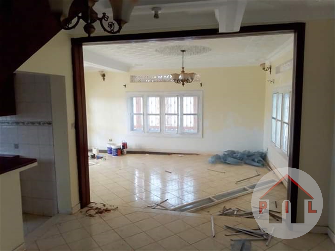 Duplex for sale in Muyenga Kampala