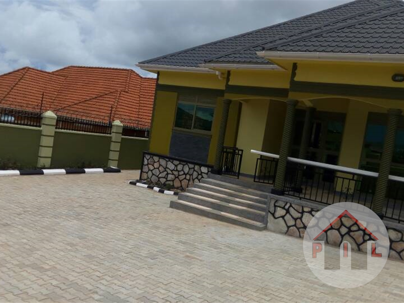 Bungalow for sale in Kitende Wakiso