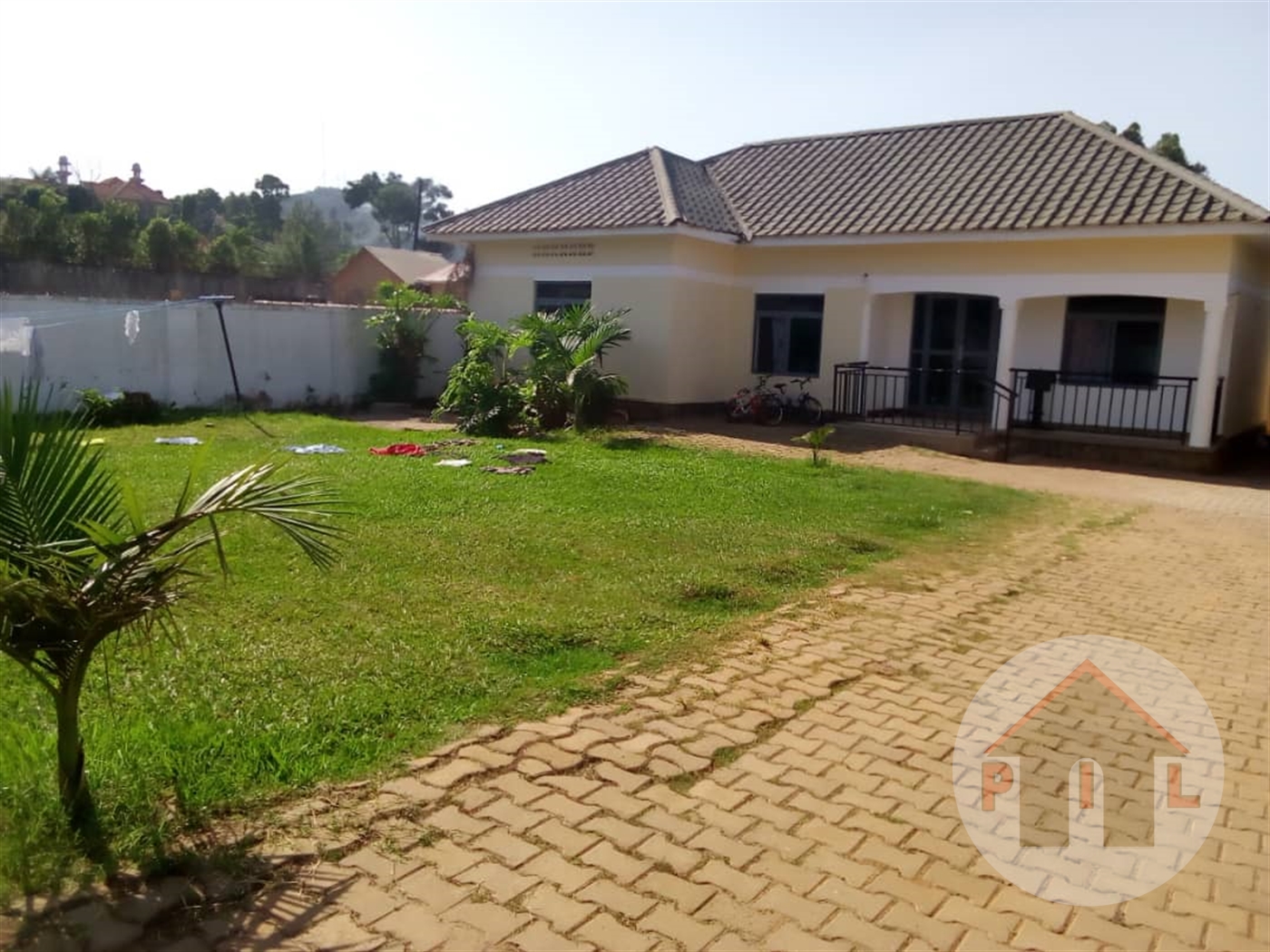 Bungalow for sale in Munyonyo Kampala