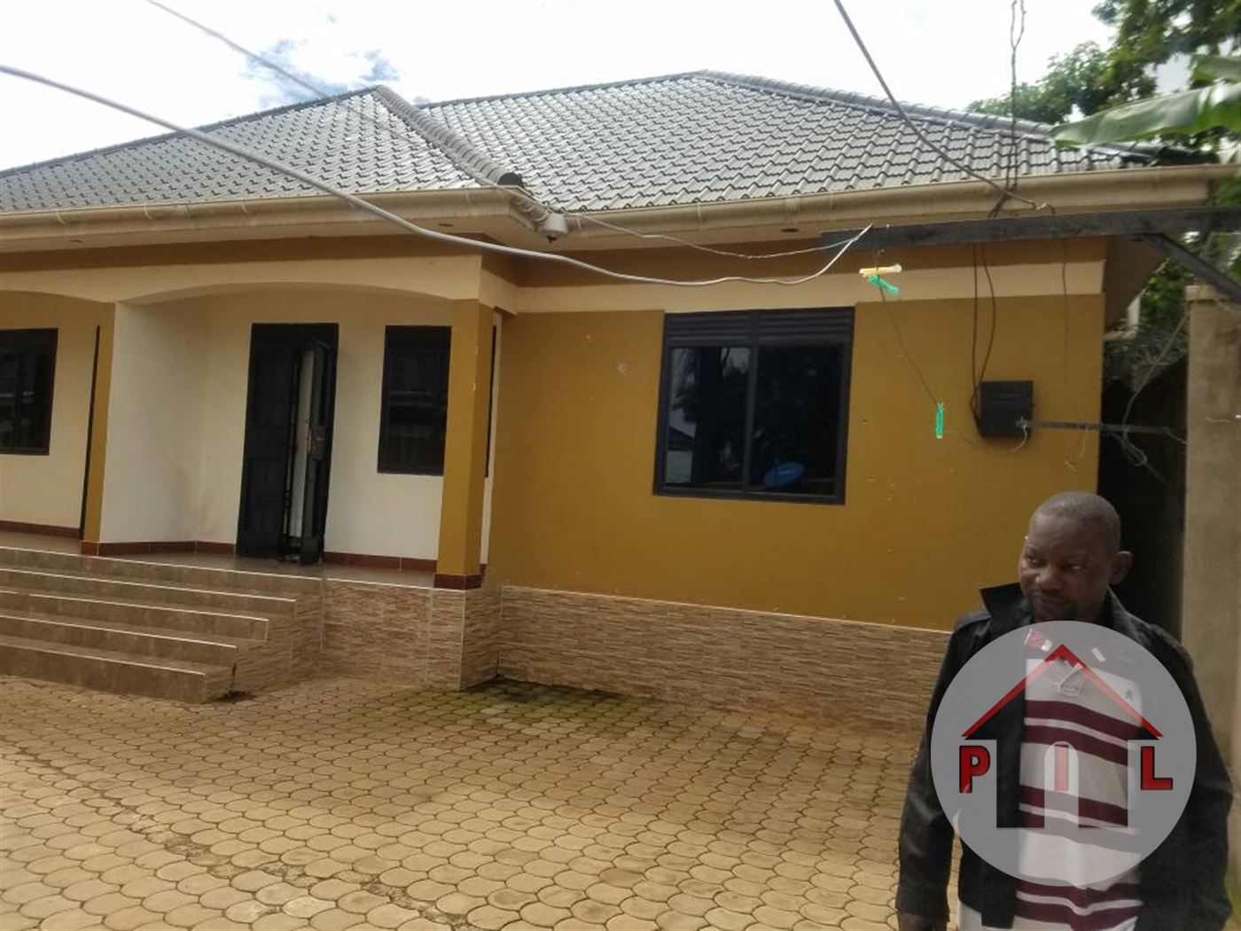Cottage for sale in Munyonyo Kampala