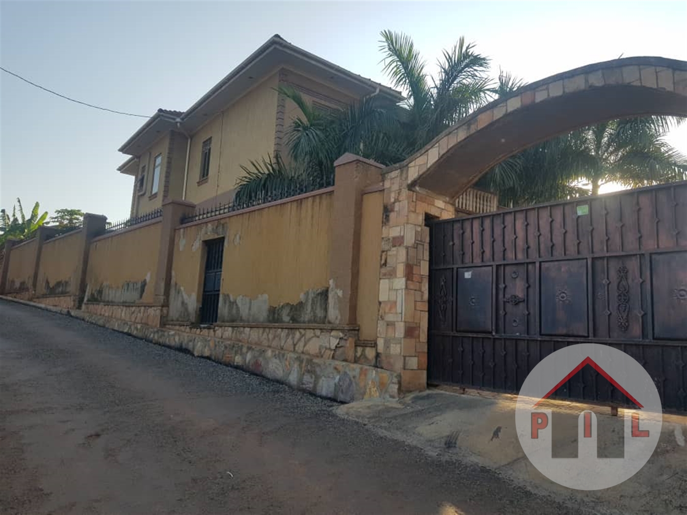 Mansion for sale in Munyonyo Kampala