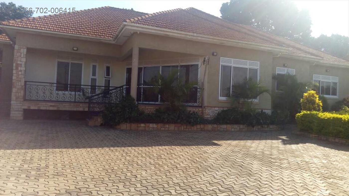 Bungalow for sale in Munyonyo Kampala