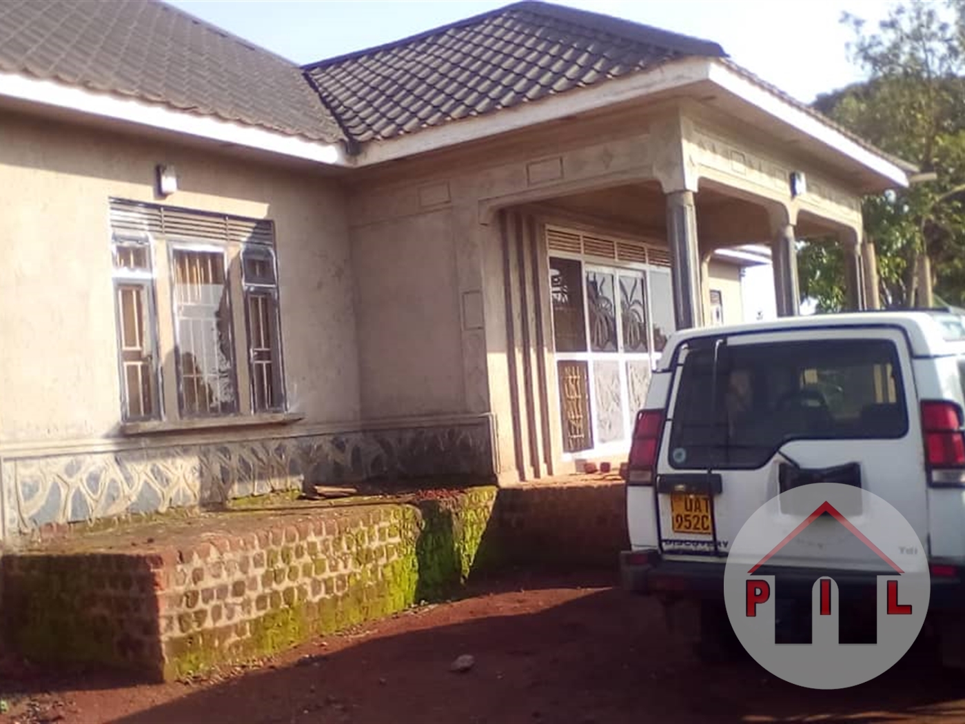 Bungalow for sale in Nakweelo Wakiso