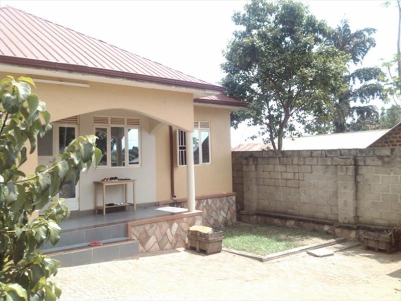 Bungalow for sale in Munyonyo Kampala