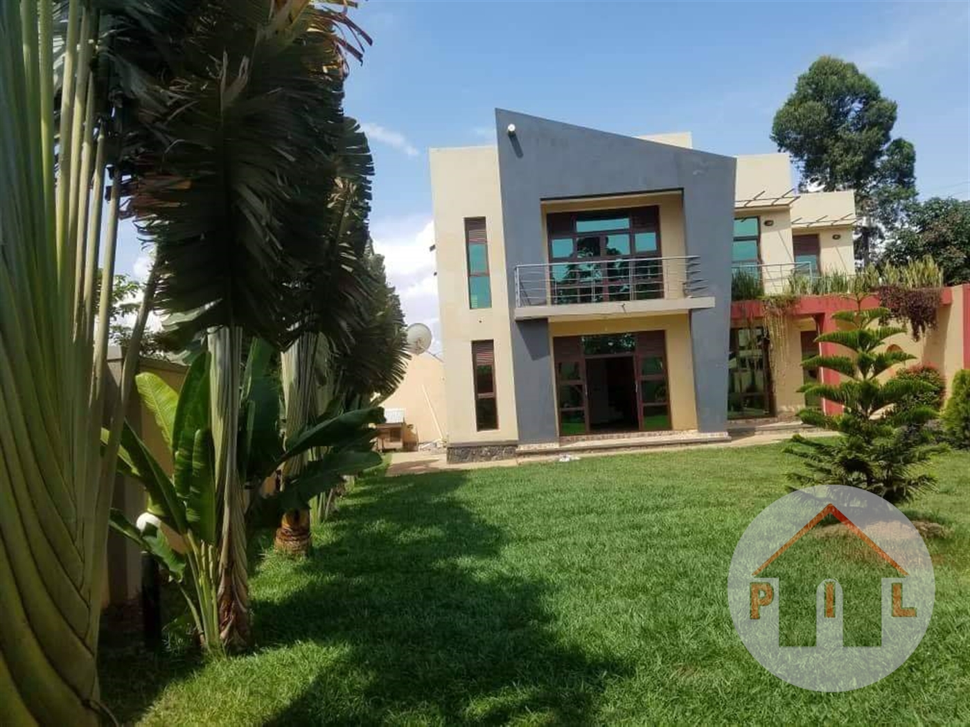 Town House for sale in Kyanja Kampala