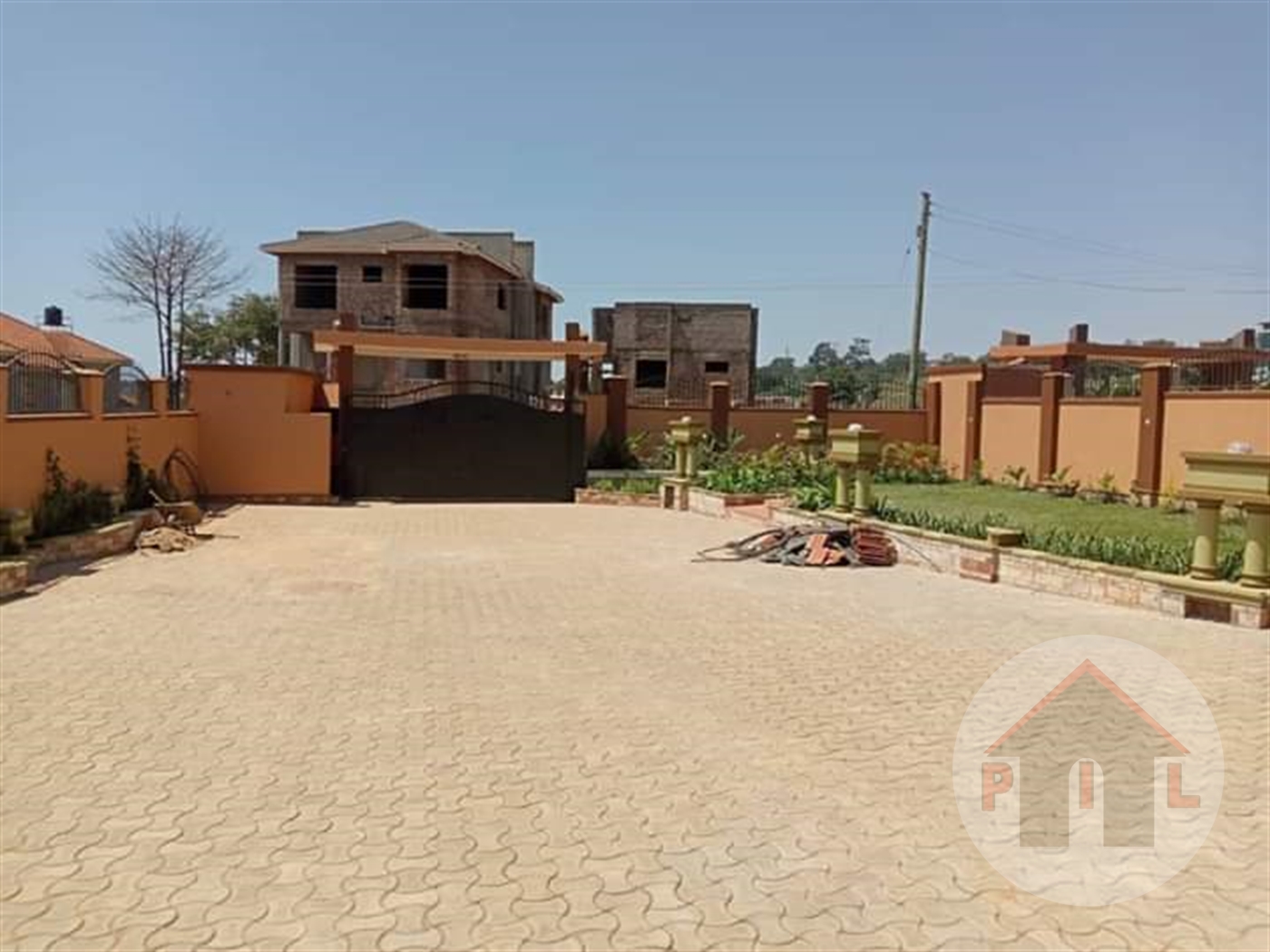 Mansion for sale in Butabika Wakiso