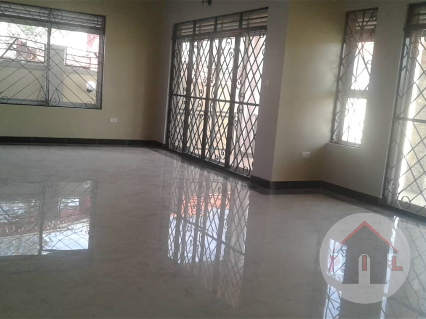 Mansion for sale in Butabika Wakiso