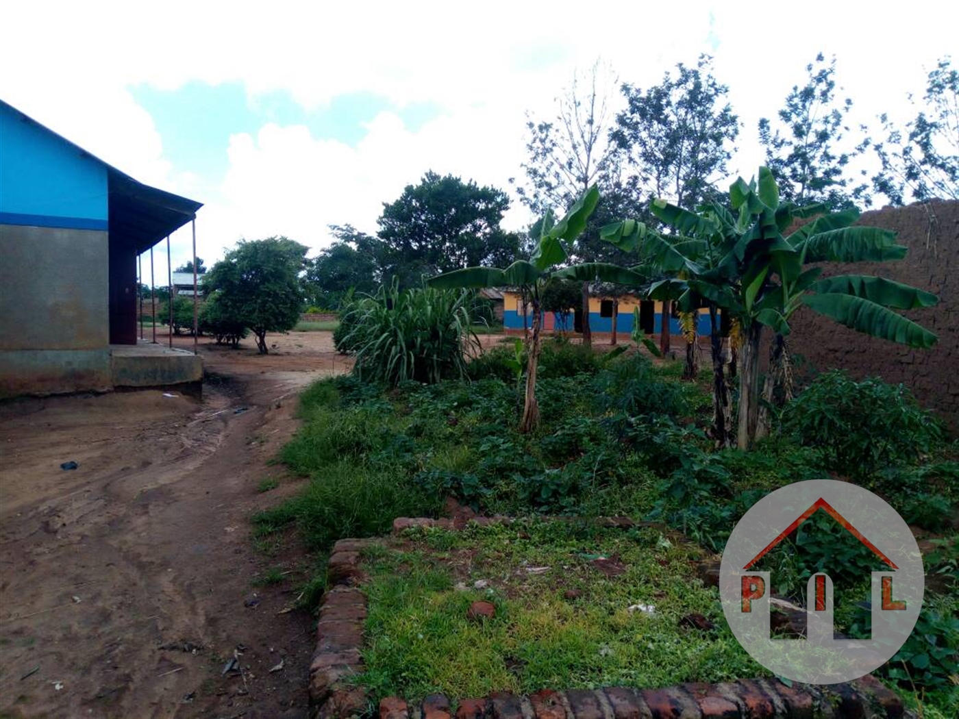 School for sale in Nkoowe Wakiso