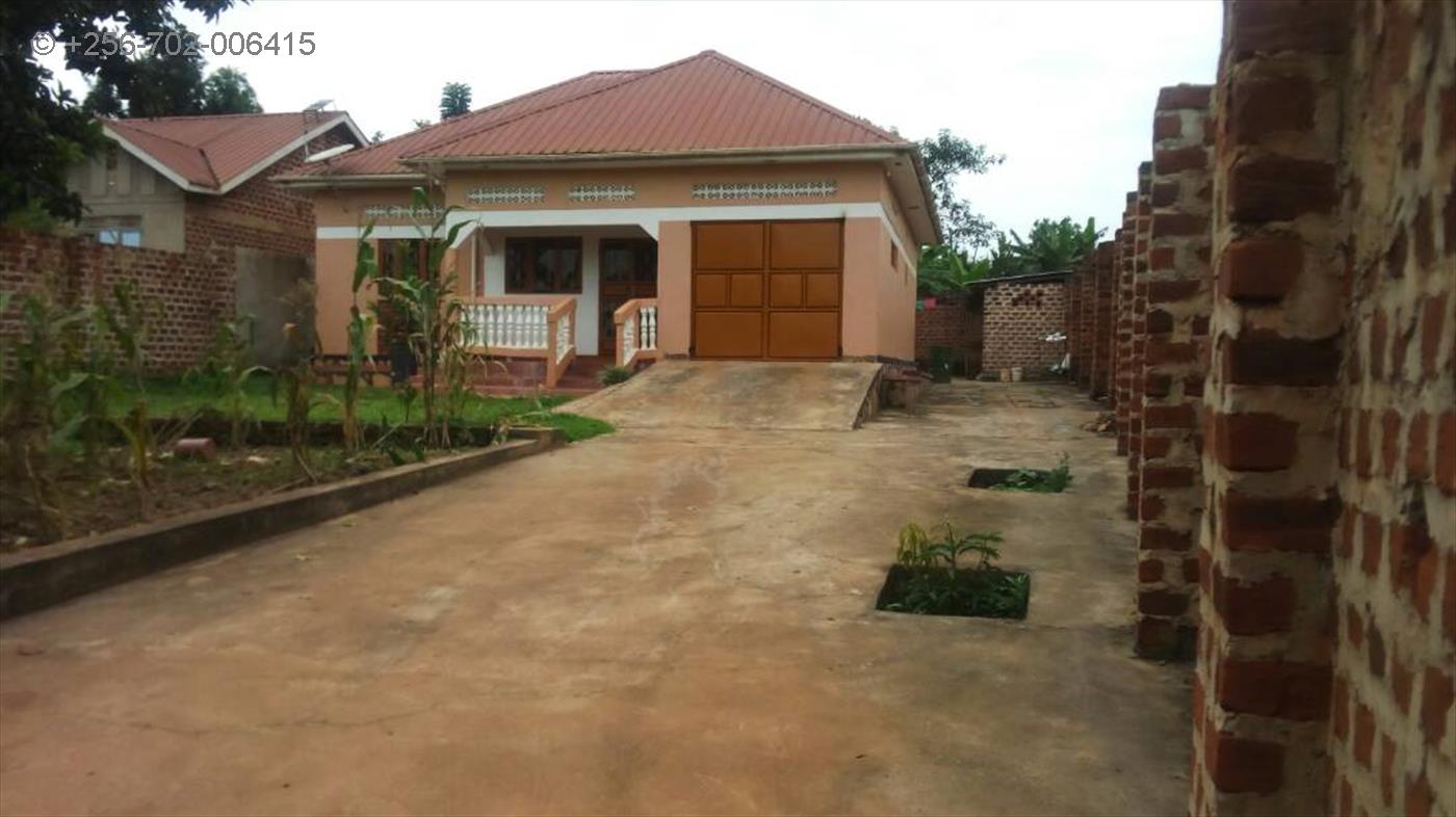 Bungalow for sale in Naluvule Wakiso