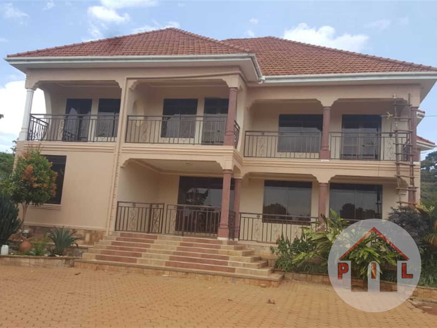 Mansion for sale in Bwebajja Wakiso