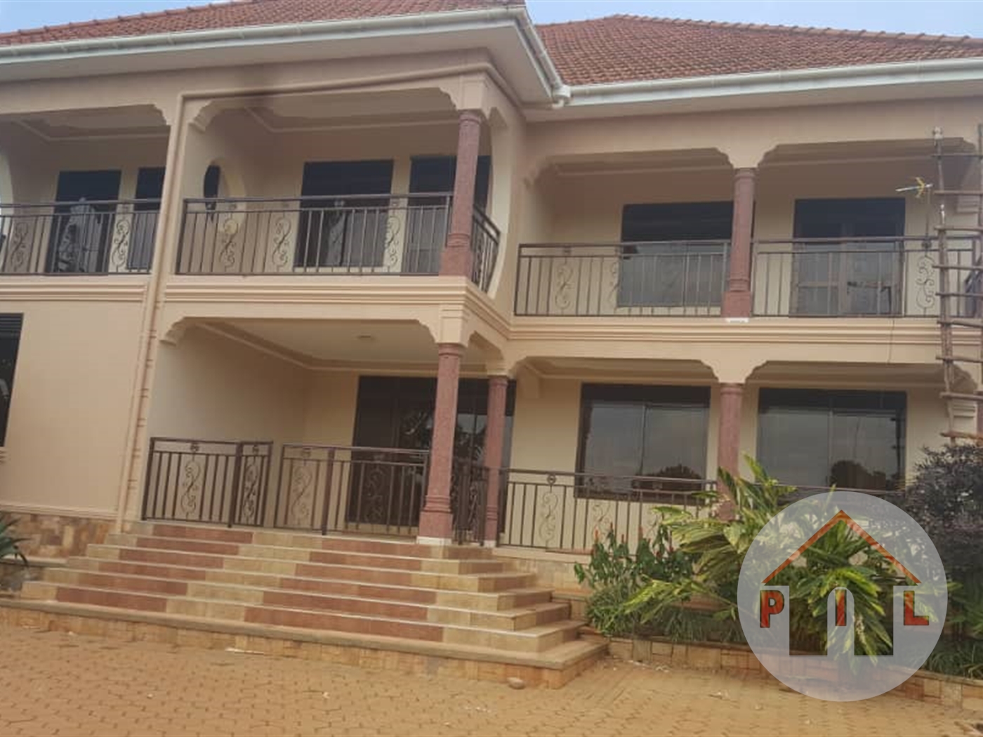 Mansion for sale in Bwebajja Wakiso