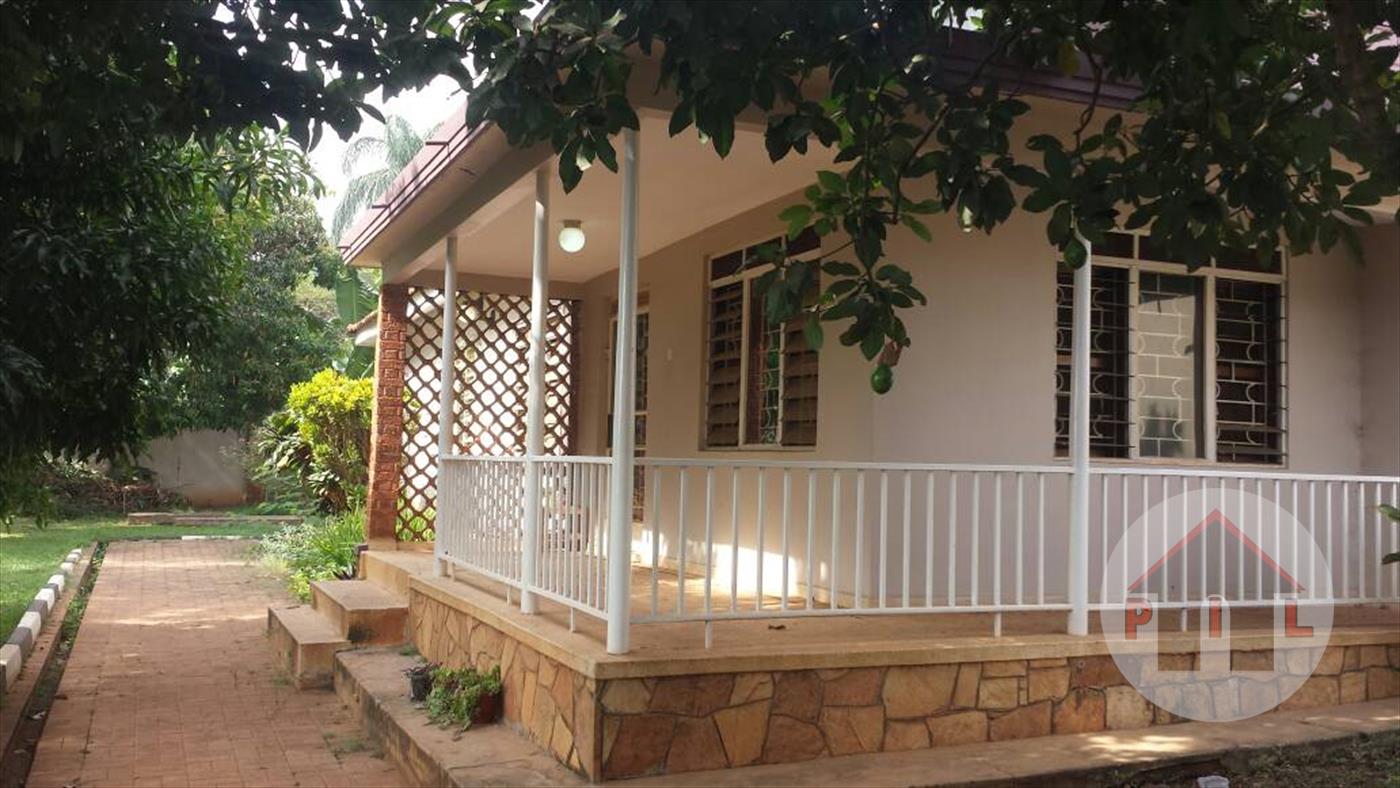 Bungalow for sale in Muyenga Kampala