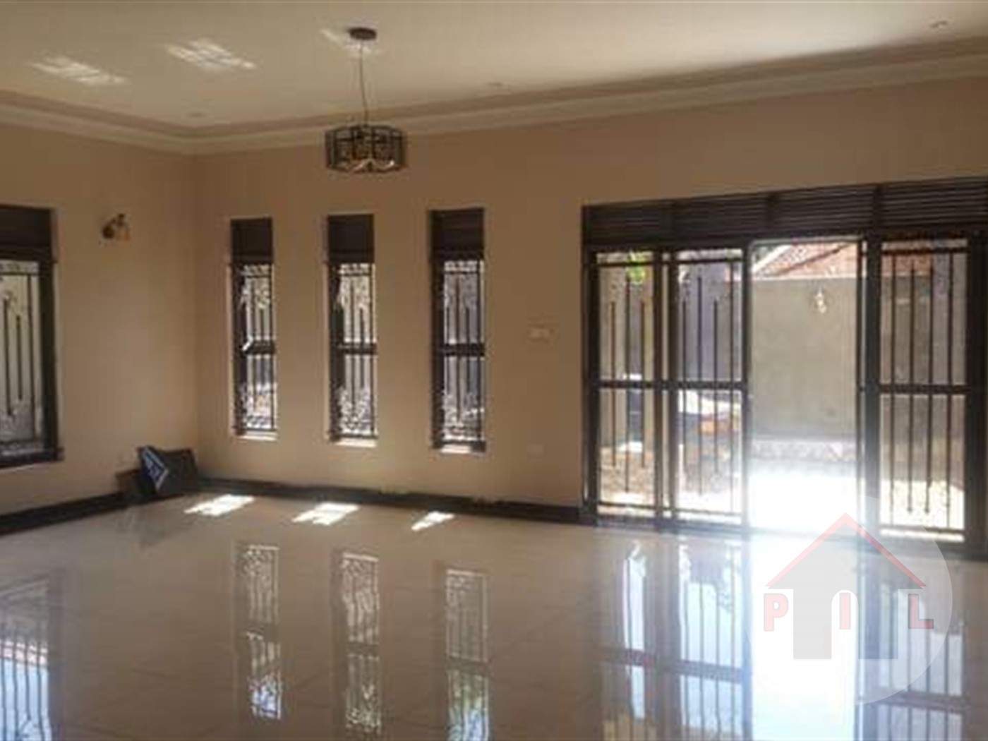 Bungalow for sale in Kansanga Wakiso