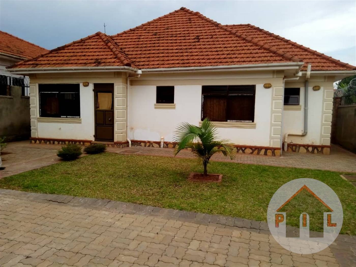 Bungalow for sale in Bwebajja Wakiso