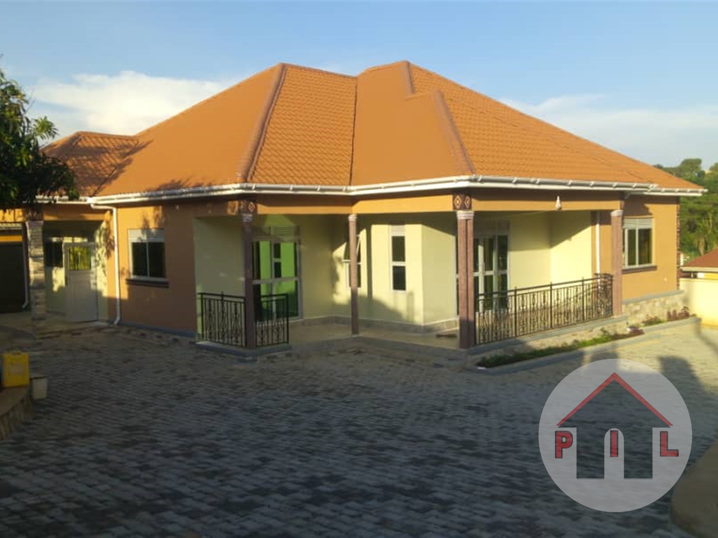 Bungalow for sale in Kitende Wakiso