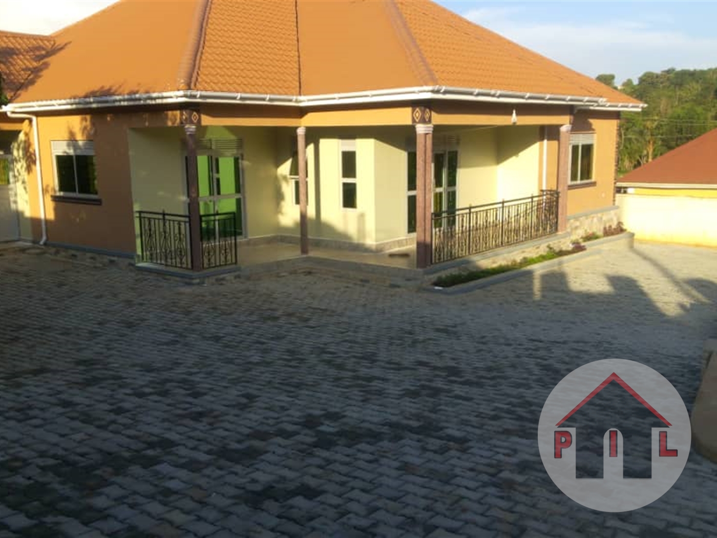 Bungalow for sale in Kitende Wakiso