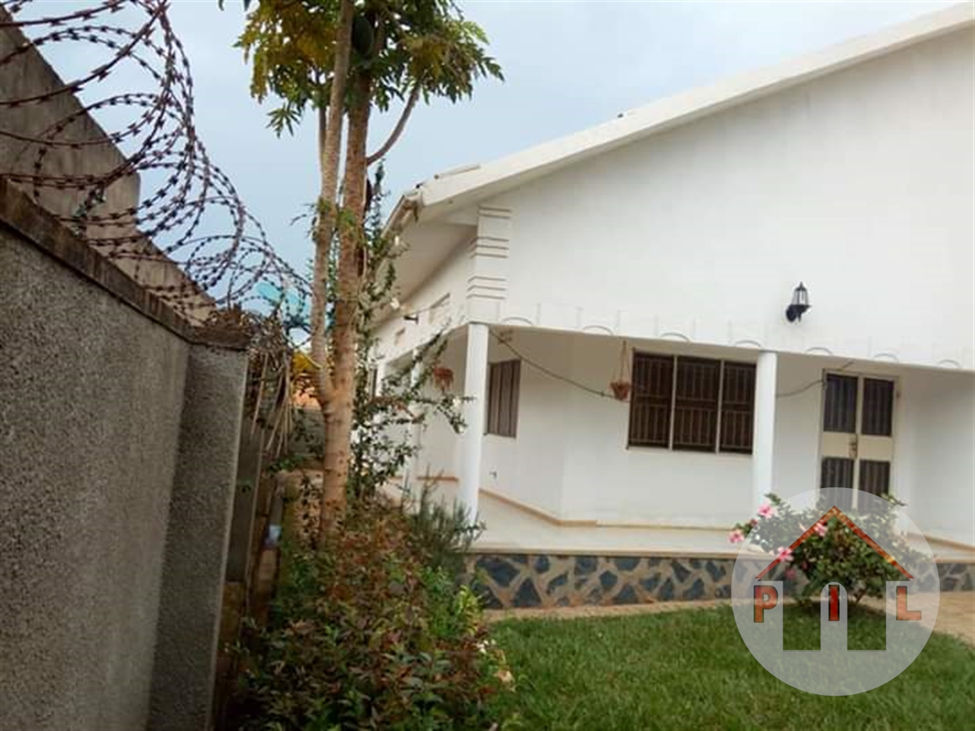 Bungalow for sale in Bweyogerere Wakiso