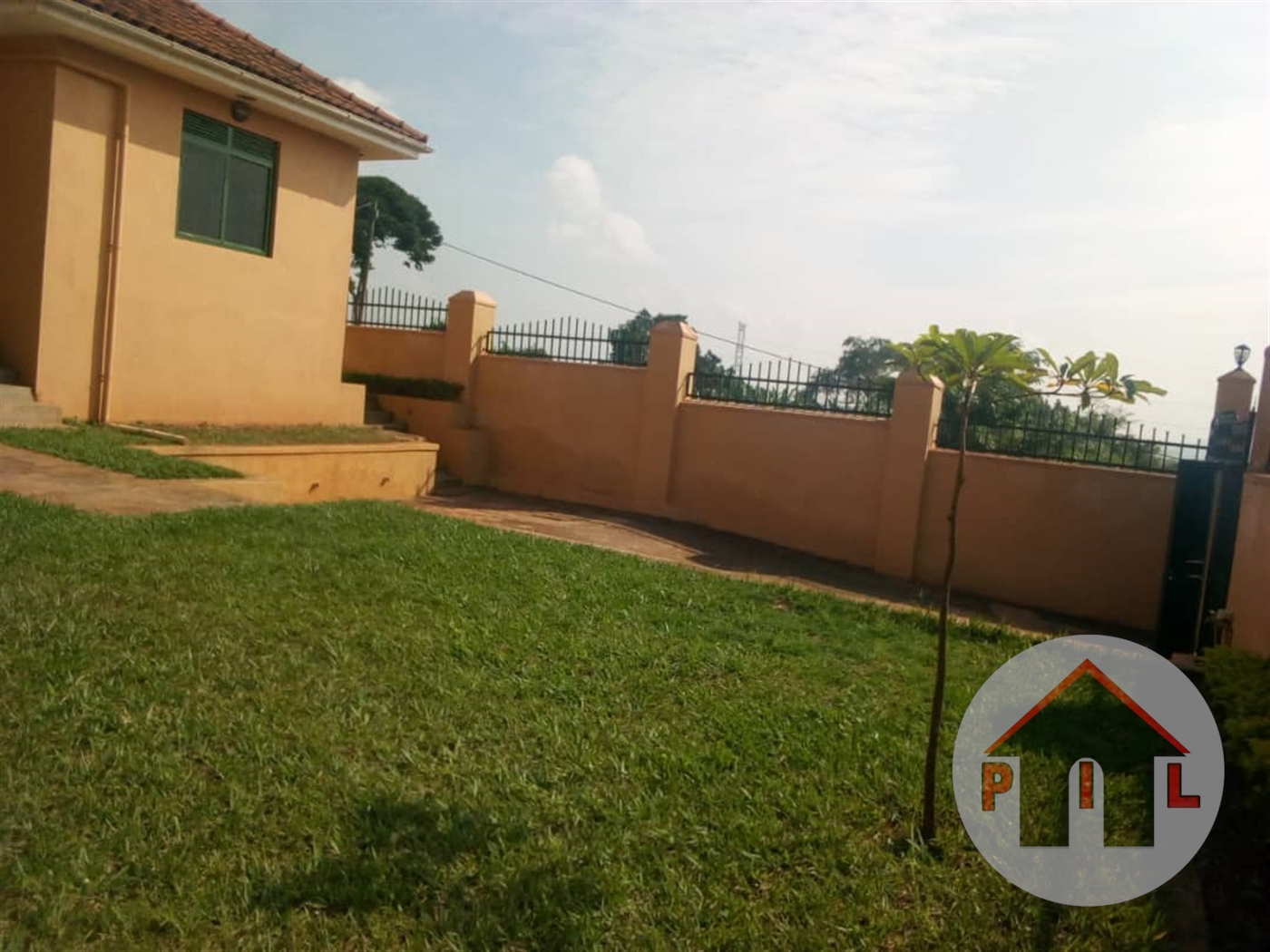 Bungalow for sale in Kira Wakiso