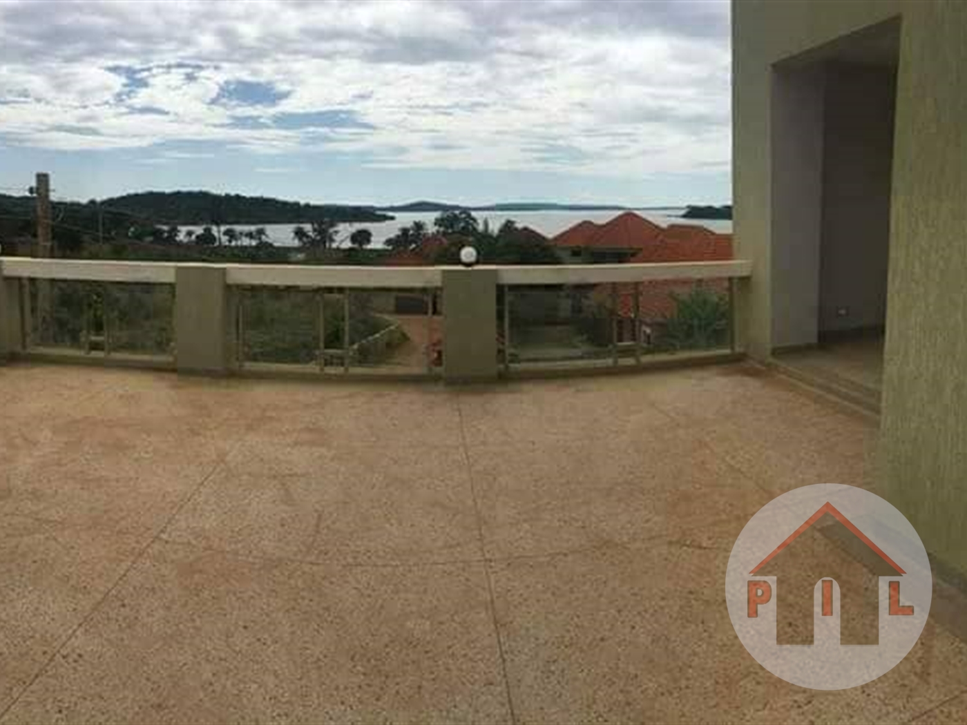 Mansion for sale in Munyonyo Kampala