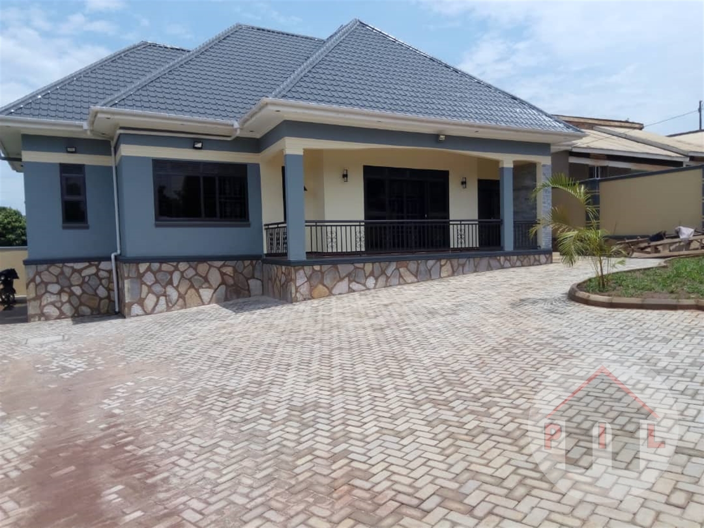 Bungalow for sale in Kitende Wakiso