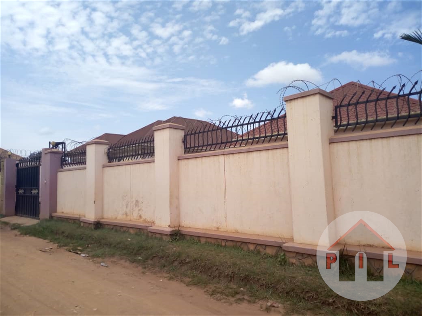 Bungalow for sale in Mbalwa Wakiso