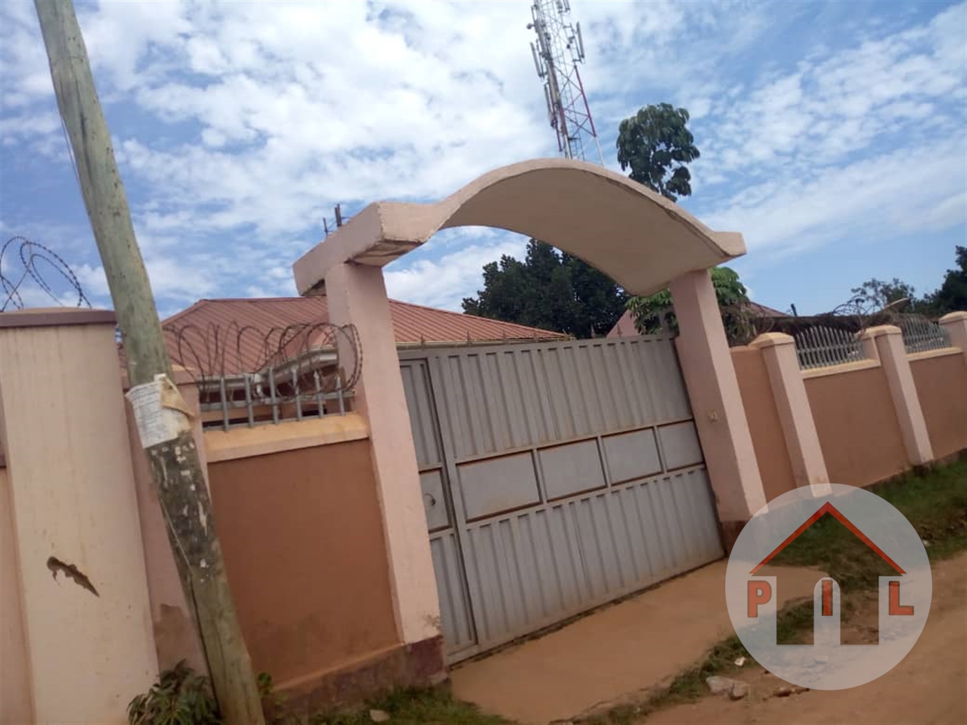 Bungalow for sale in Mbalwa Wakiso