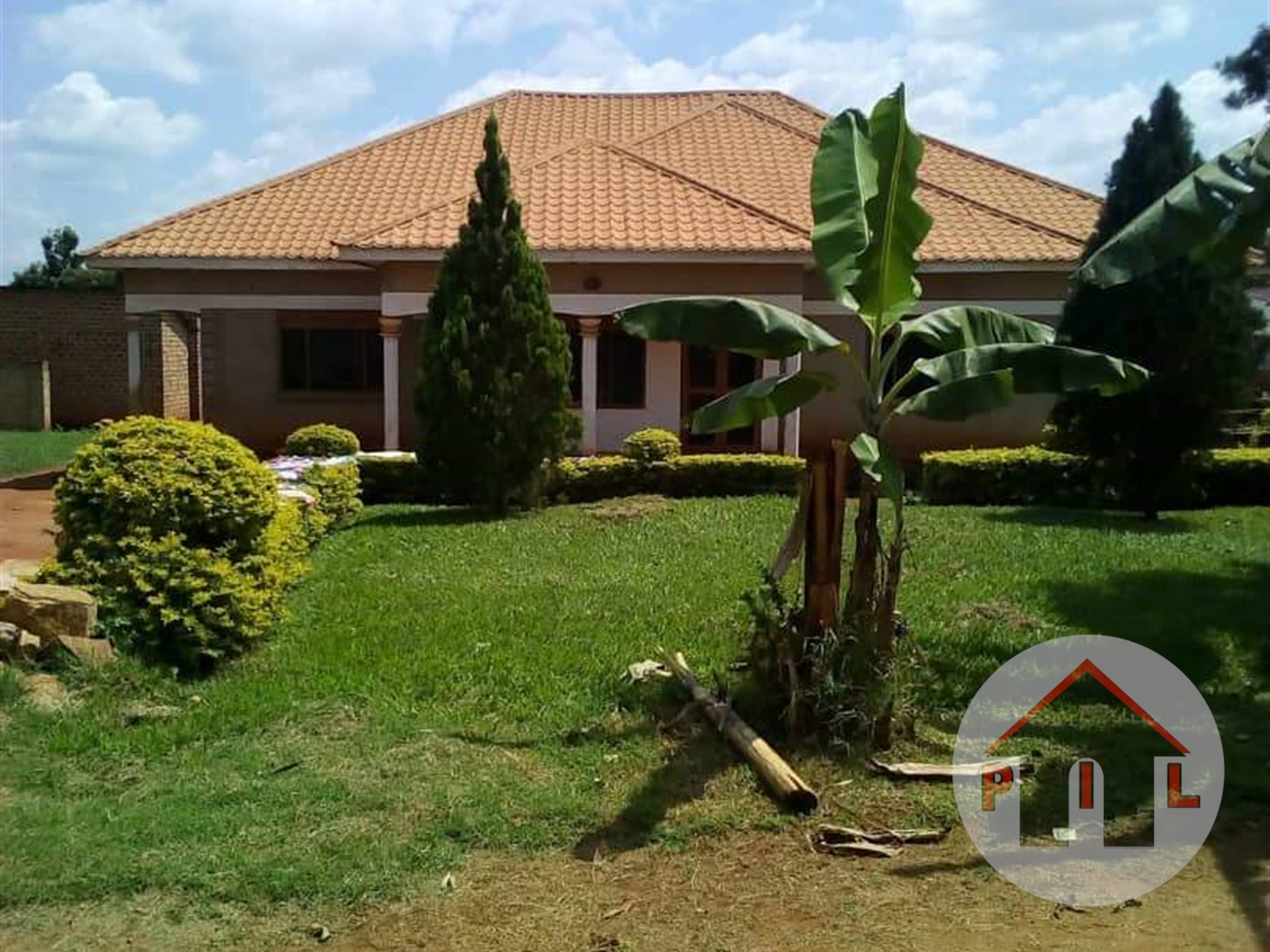 Bungalow for sale in Gayaza Wakiso