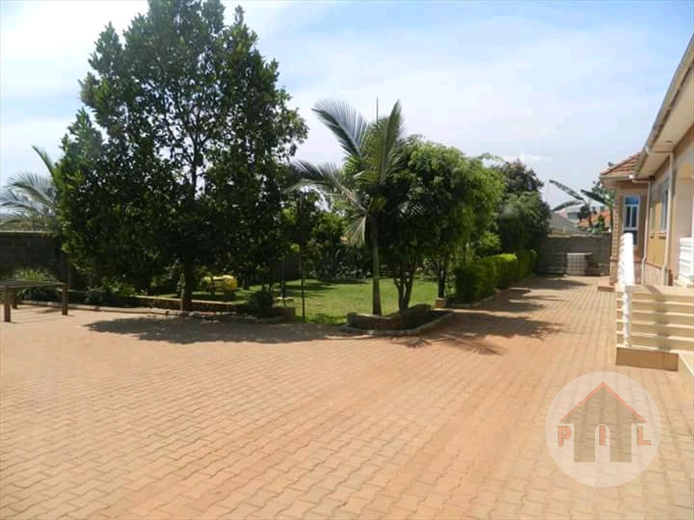 Mansion for sale in Gayaza Wakiso