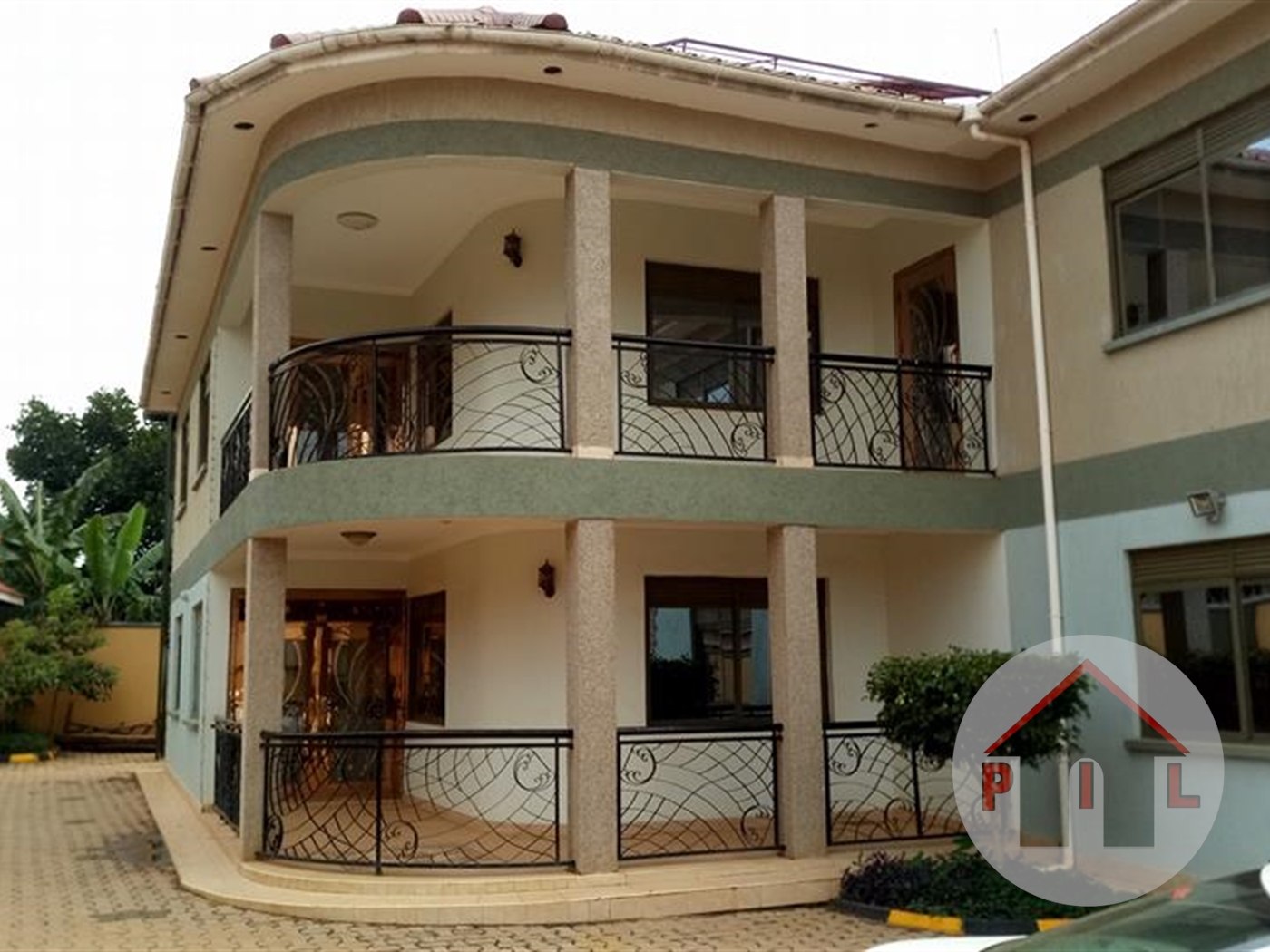 Mansion for sale in Namugongo Wakiso