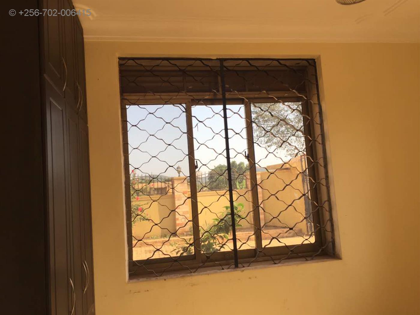 Mansion for sale in Kajjansi Wakiso