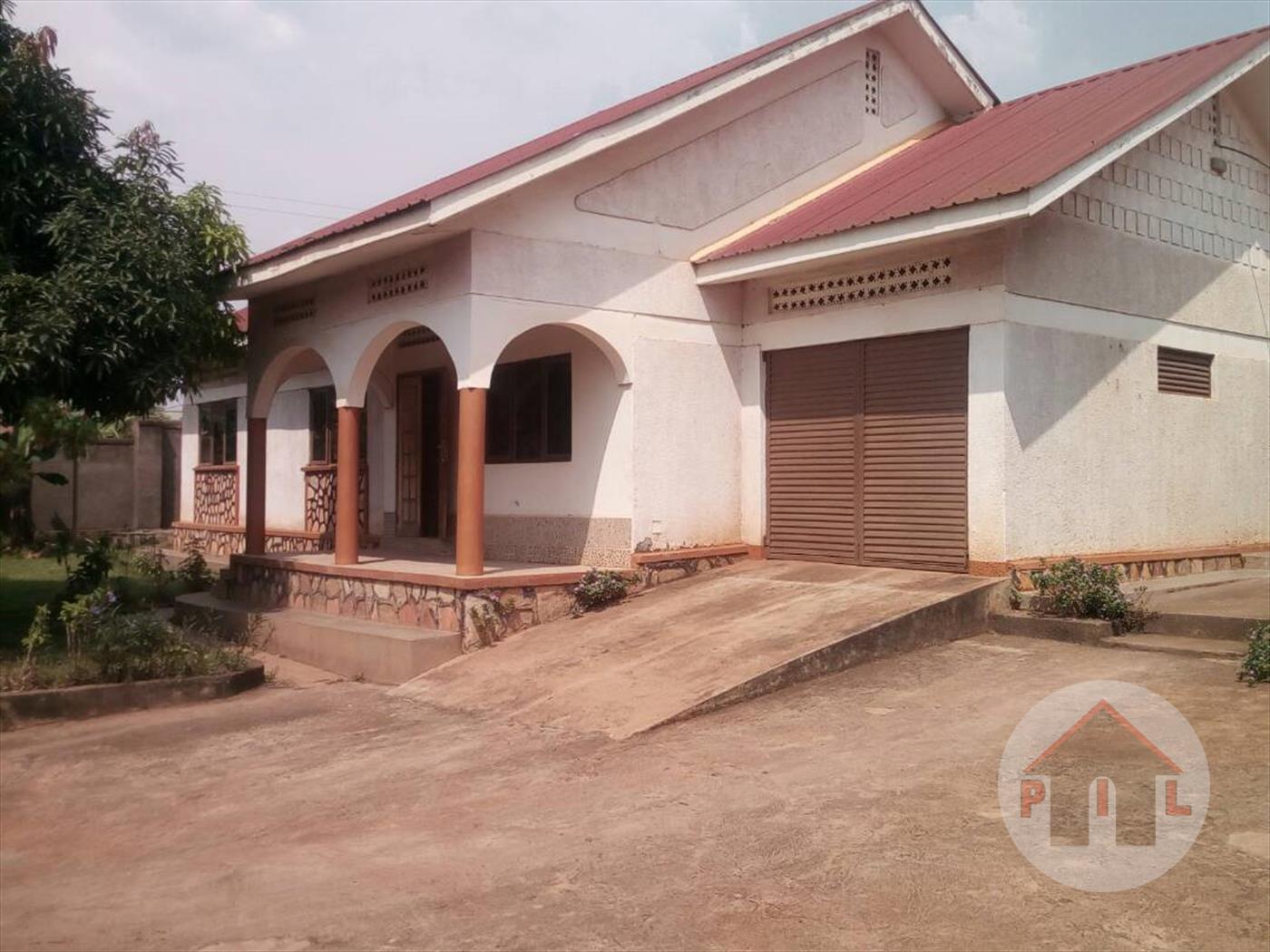 Bungalow for sale in Kiwaatule Wakiso