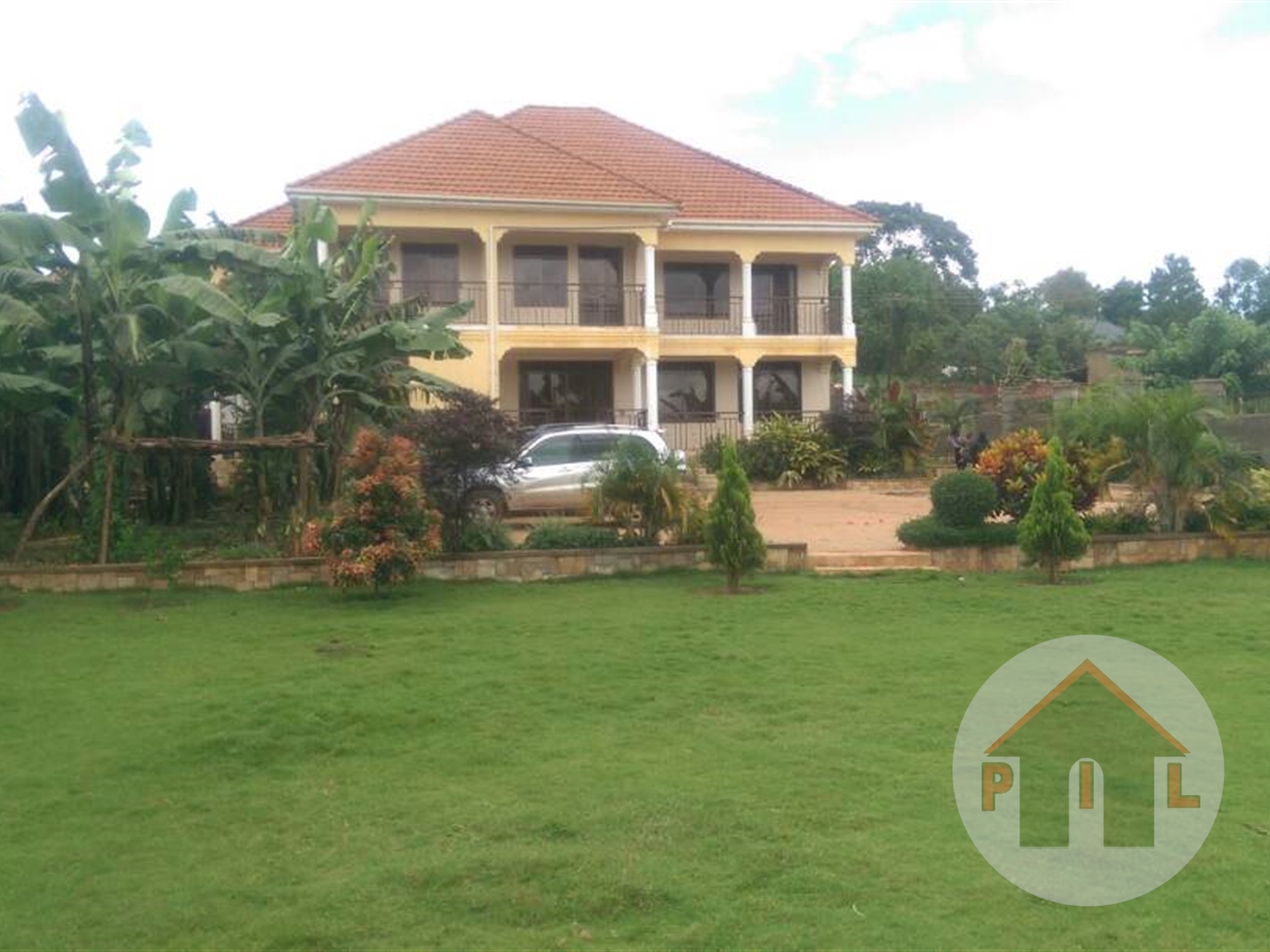 Mansion for sale in Kitende Wakiso