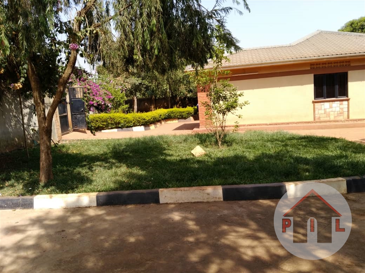 Bungalow for sale in Kira Wakiso